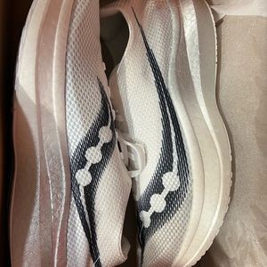 Saucony Endorphin Pro+ - limited edition - Men’s 10.5 / white, silver